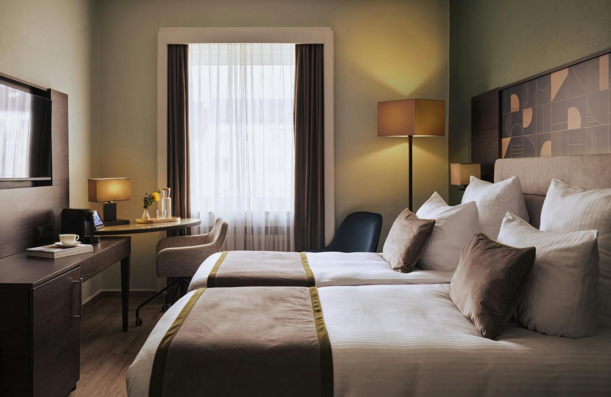 Superior Twin Room,1746820328:JPEG
