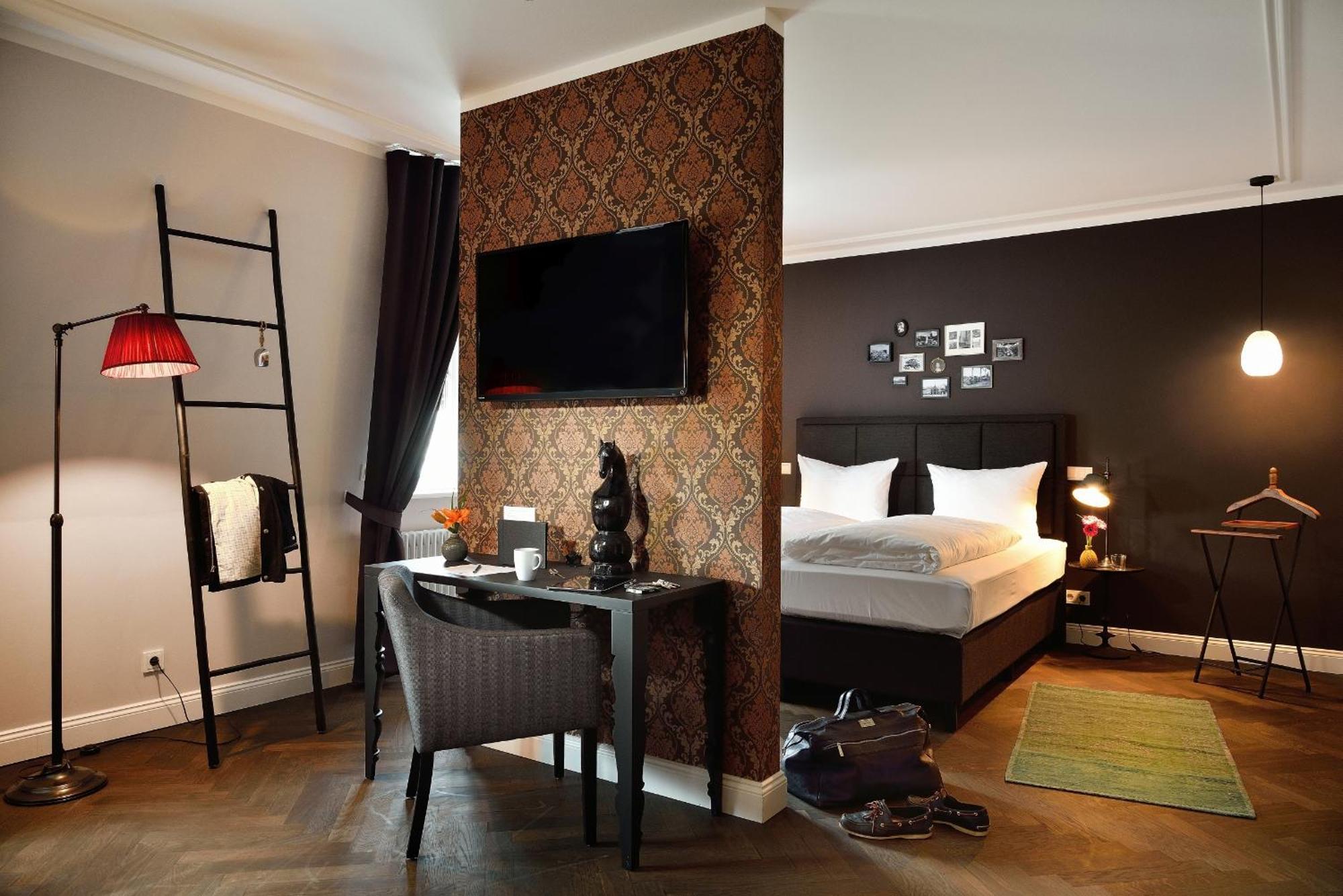 Deluxe Double Room,797497383:JPEG